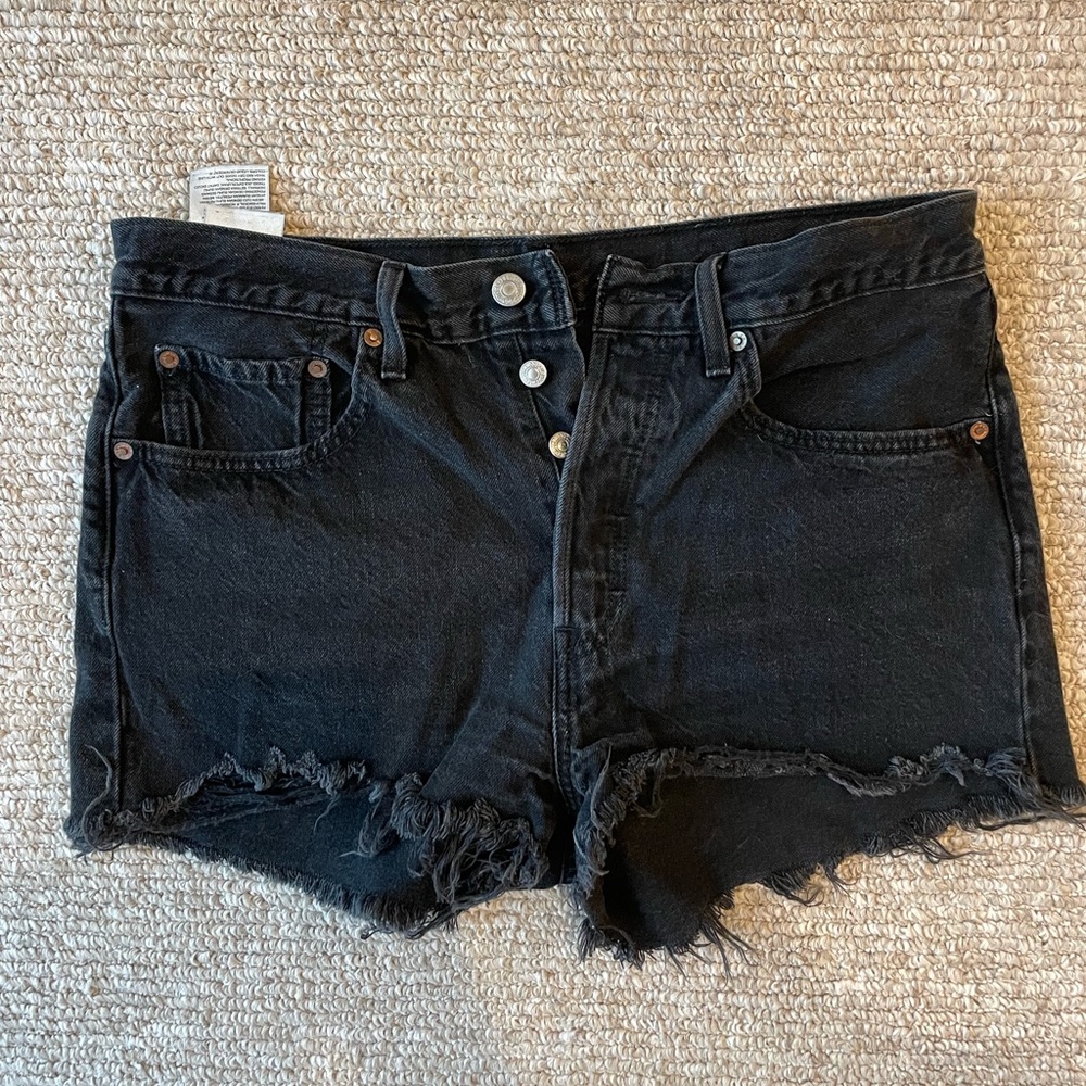 Levi’s premium black denim short